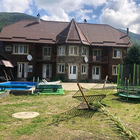 Cottage Zhelikhovskykh Tatariv Exterior photo