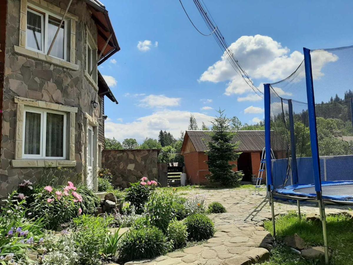 Cottage Zhelikhovskykh Tatariv Exterior photo