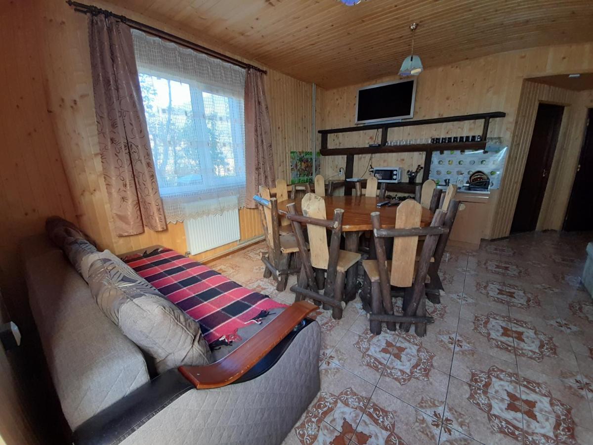 Cottage Zhelikhovskykh Tatariv Exterior photo